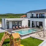 La-vi Villa Torrette