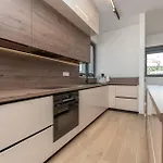 La-vi *