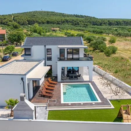 La-vi Villa
