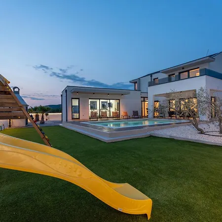 La-vi Villa