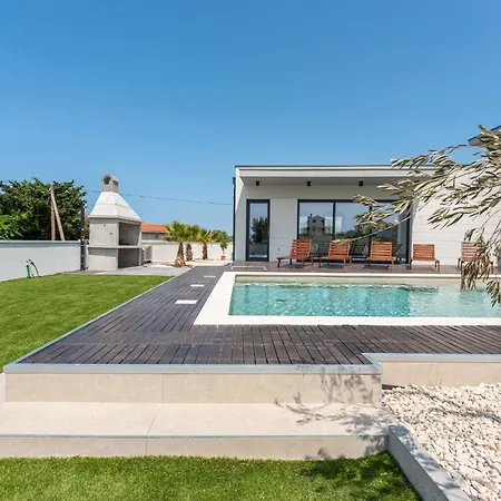 Villa La-vi *