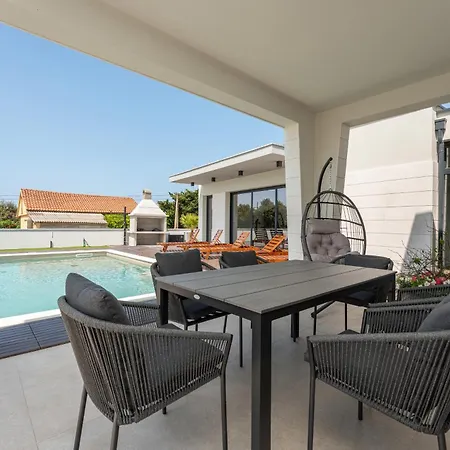 Βίλα La-vi Turanj